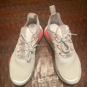 Adidas NMD-V3 10.5 men’s NIB